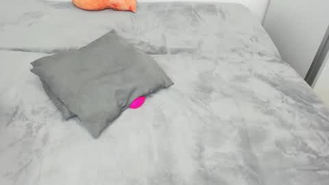 Raveneusbiter online show from March 15, 2026, 11:33 pm