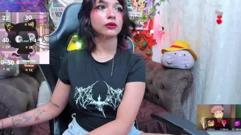 Snapshot of ravenn_20 chatting on April 8, 2026, 11:32 am RavenN online show from April 8, 2026, 11:32 am