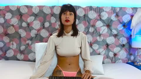 Snapshot of ravennocturne chatting on January 3, 2025, 1:47 pm Helena Viktoria Volkov online show from January 3, 2025, 1:47 pm