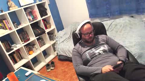 ravingr3d3 online show from February 25, 2026, 12:42 am