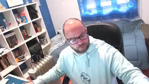 Snapshot of ravingr3d3 chatting on March 18, 2026, 9:01 am ravingr3d3 online show from March 18, 2026, 9:01 am