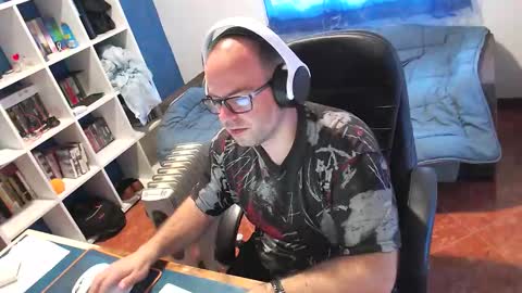 Snapshot of ravingr3d3 chatting on March 31, 2026, 8:04 am ravingr3d3 online show from March 31, 2026, 8:04 am