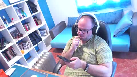 Snapshot of ravingr3d3 chatting on April 3, 2026, 2:37 pm ravingr3d3 online show from April 3, 2026, 2:37 pm