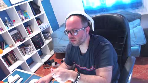 Snapshot of ravingr3d3 chatting on April 6, 2026, 9:10 am ravingr3d3 online show from April 6, 2026, 9:10 am