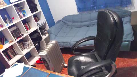 Snapshot of ravingr3d3 chatting on April 6, 2026, 10:00 pm ravingr3d3 online show from April 6, 2026, 10:00 pm