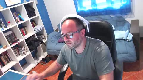 Snapshot of ravingr3d3 chatting on April 8, 2026, 1:00 pm ravingr3d3 online show from April 8, 2026, 1:00 pm