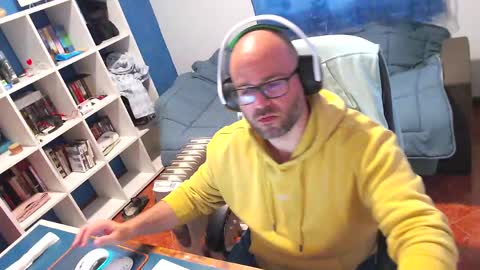 Snapshot of ravingr3d3 chatting on April 14, 2026, 1:28 pm ravingr3d3 online show from April 14, 2026, 1:28 pm