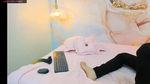 Snapshot of ravingxxmads chatting on January 16, 2025, 8:36 pm kata online show from January 16, 2025, 8:36 pm