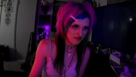 Snapshot of ravynstar13 chatting on September 29, 2025, 6:40 am ravynstar13 online show from September 29, 2025, 6:40 am