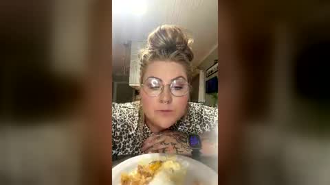Snapshot of raw_attraction chatting on July 27, 2026, 12:17 am raw_attraction online show from July 27, 2026, 12:17 am