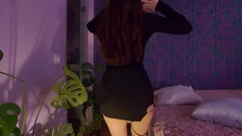 Lillian online show from October 15, 2025, 4:18 pm