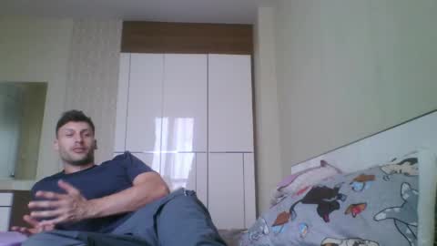 rawdr3 online show from April 20, 2026, 5:43 am