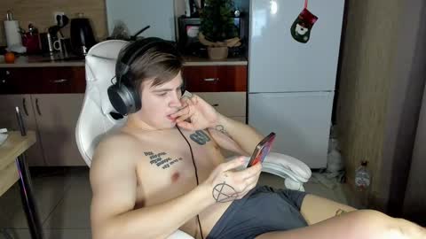 Ray online show from January 4, 2025, 10:13 pm