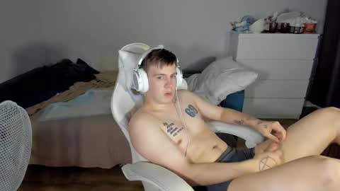 Ray online show from October 15, 2025, 10:21 pm