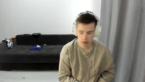 Ray online show from April 1, 2026, 5:19 am