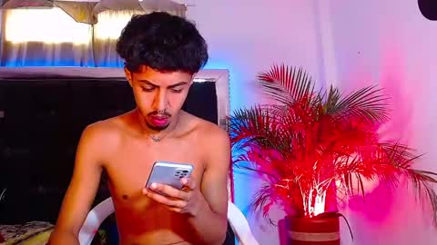 Snapshot of raydevil_ chatting on January 22, 2025, 6:20 pm Rayn online show from January 22, 2025, 6:20 pm