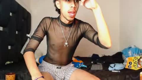 Rayn online show from November 21, 2025, 8:07 pm