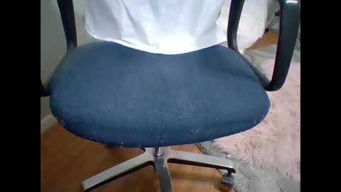 Snapshot of raye479 chatting on February 19, 2025, 11:57 pm Raye online show from February 19, 2025, 11:57 pm