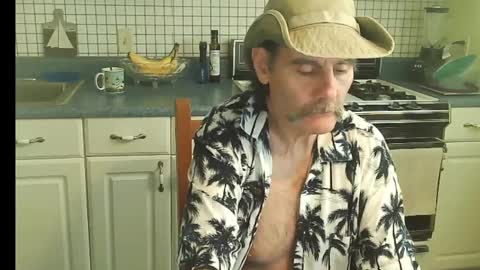 Ray online show from September 8, 2025, 5:01 pm