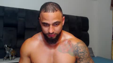 Snapshot of raymon_vitale chatting on March 7, 2026, 1:13 am RAYMON VITALE online show from March 7, 2026, 1:13 am