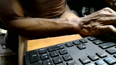 Snapshot of raysmith77777777 chatting on June 12, 2026, 12:15 pm Ray online show from June 12, 2026, 12:15 pm