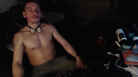 Rayzel online show from December 17, 2025, 12:16 am