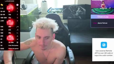 Rayzel online show from May 22, 2026, 3:39 pm