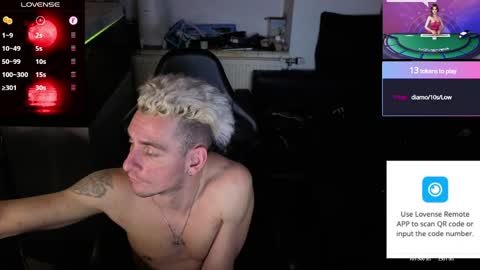 Snapshot of rayzel_white chatting on May 22, 2026, 1:46 am Rayzel White online show from May 22, 2026, 1:46 am