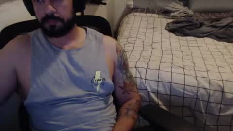 Snapshot of re_mazzeo chatting on June 24, 2026, 7:18 am Re Mazzeo online show from June 24, 2026, 7:18 am