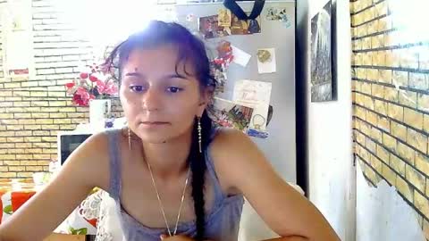 Snapshot of real_coupl3 chatting on July 19, 2026, 8:40 am real_coupl3 online show from July 19, 2026, 8:40 am