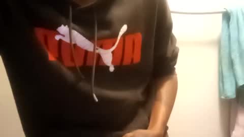 Snapshot of realbornjamaican255 chatting on December 30, 2024, 7:04 am RealbornJamaican online show from December 30, 2024, 7:04 am