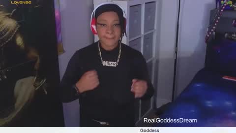 realgoddessdream online show from April 17, 2026, 9:29 pm