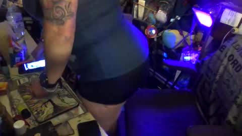 reallyredrum69th online show from February 12, 2026, 5:57 am