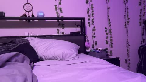 Preston  Stella online show from January 18, 2025, 4:59 am