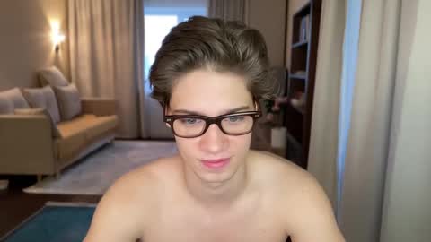 Snapshot of realsupermichael chatting on December 8, 2024, 7:37 am AliceEve online show from December 8, 2024, 7:37 am