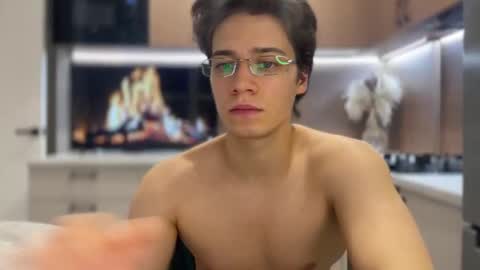 Snapshot of realsupermichael chatting on February 27, 2025, 6:42 pm AliceEve online show from February 27, 2025, 6:42 pm