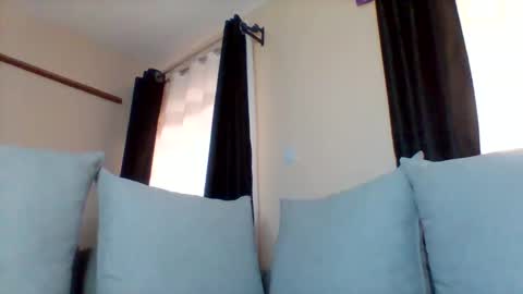 Snapshot of realtalkwithmagda chatting on April 12, 2026, 12:54 pm Magda online show from April 12, 2026, 12:54 pm