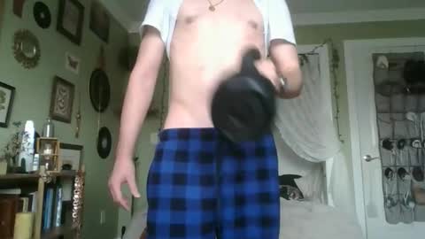 Snapshot of realzademeadows chatting on April 16, 2026, 1:34 pm realzademeadows online show from April 16, 2026, 1:34 pm