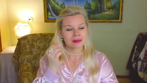 Snapshot of reasonforpassion_ chatting on April 19, 2026, 2:16 pm Im a little sick. Ill be back soon. online show from April 19, 2026, 2:16 pm
