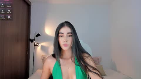 Snapshot of rebeccabaxter chatting on June 28, 2026, 11:00 pm Rebecca online show from June 28, 2026, 11:00 pm