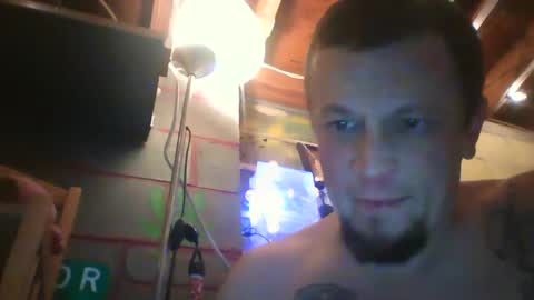 Snapshot of recka810 chatting on March 1, 2025, 7:08 am recka810 online show from March 1, 2025, 7:08 am