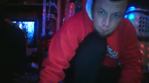 Snapshot of recka810 chatting on March 3, 2025, 10:17 am recka810 online show from March 3, 2025, 10:17 am