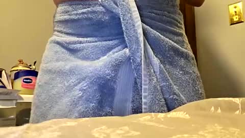 red24devils online show from October 17, 2025, 5:04 pm