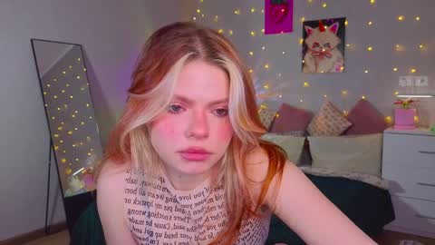 red__candy online show from April 2, 2026, 4:59 pm