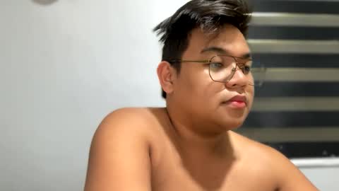 Snapshot of red_iibraxx chatting on February 21, 2025, 5:13 am Red Libra online show from February 21, 2025, 5:13 am