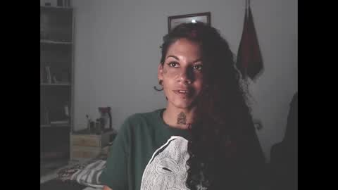 Snapshot of red_savage_ chatting on February 12, 2025, 8:18 pm Instagram Valerie yourdream online show from February 12, 2025, 8:18 pm