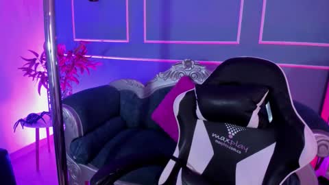     online show from February 13, 2026, 11:28 am