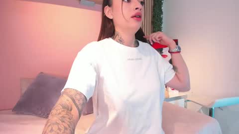 Snapshot of red_velvet____ chatting on February 3, 2025, 5:03 pm Stefany online show from February 3, 2025, 5:03 pm