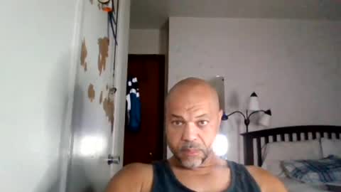 Snapshot of redbone441 chatting on August 4, 2026, 3:21 am Redbone online show from August 4, 2026, 3:21 am