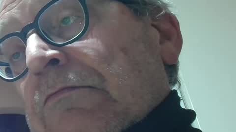 Snapshot of redhotcockpep chatting on December 25, 2024, 5:15 pm redhotcockpep online show from December 25, 2024, 5:15 pm